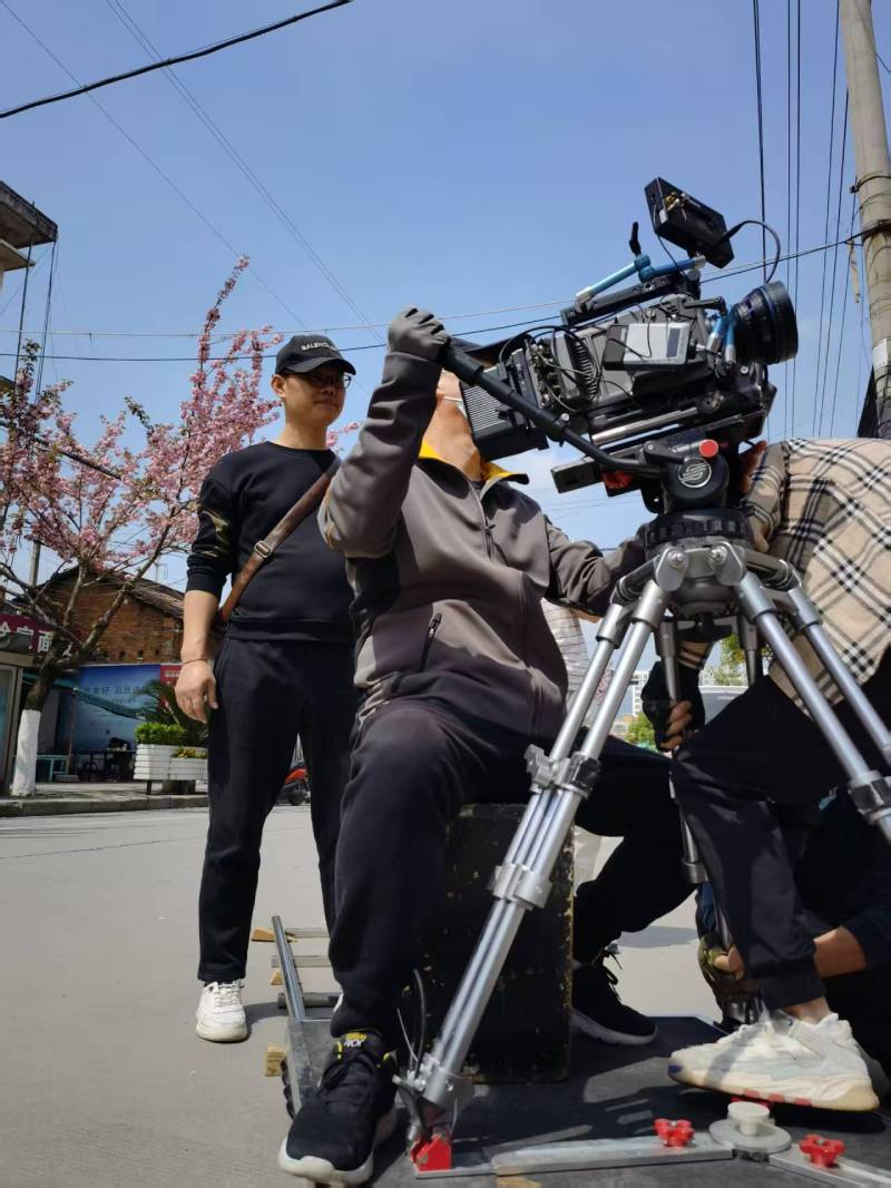 通渭县广告片拍摄：快消品牌爆款之选，网感内容适配社媒传播！